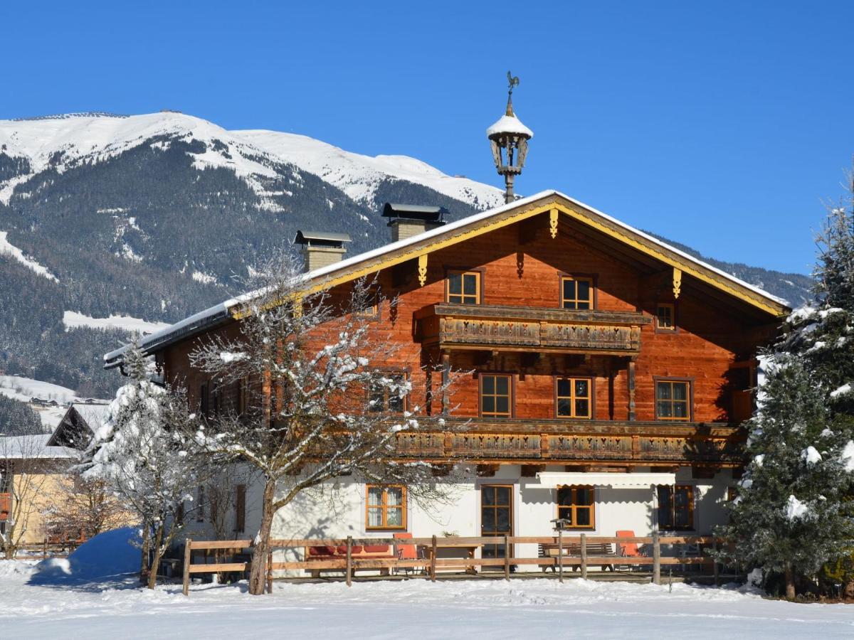 Serene Cottage In Neukirchen Am Gro Venediger Нойкирхен-ам-Гросфенедигер Экстерьер фото