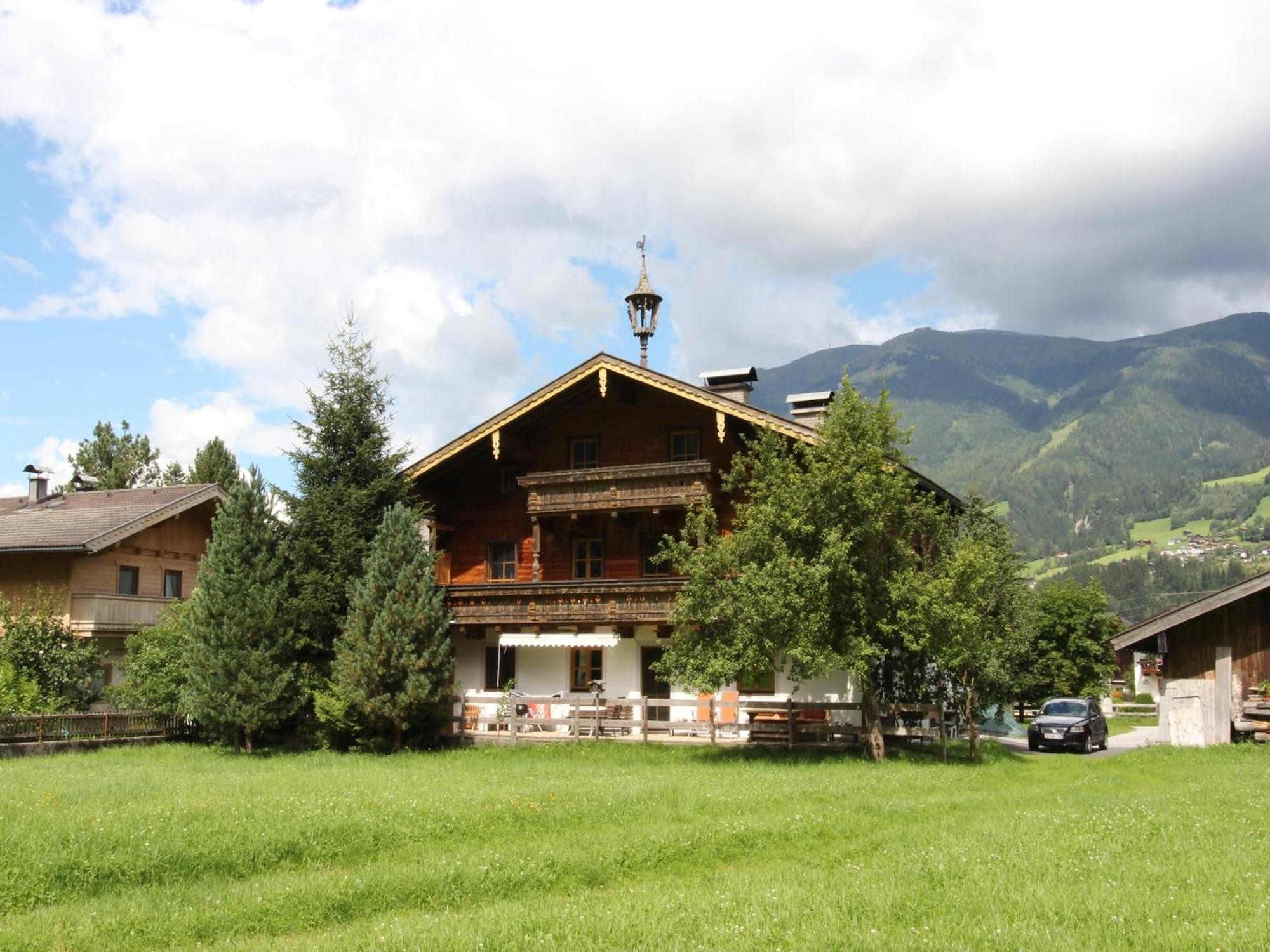 Serene Cottage In Neukirchen Am Gro Venediger Нойкирхен-ам-Гросфенедигер Экстерьер фото