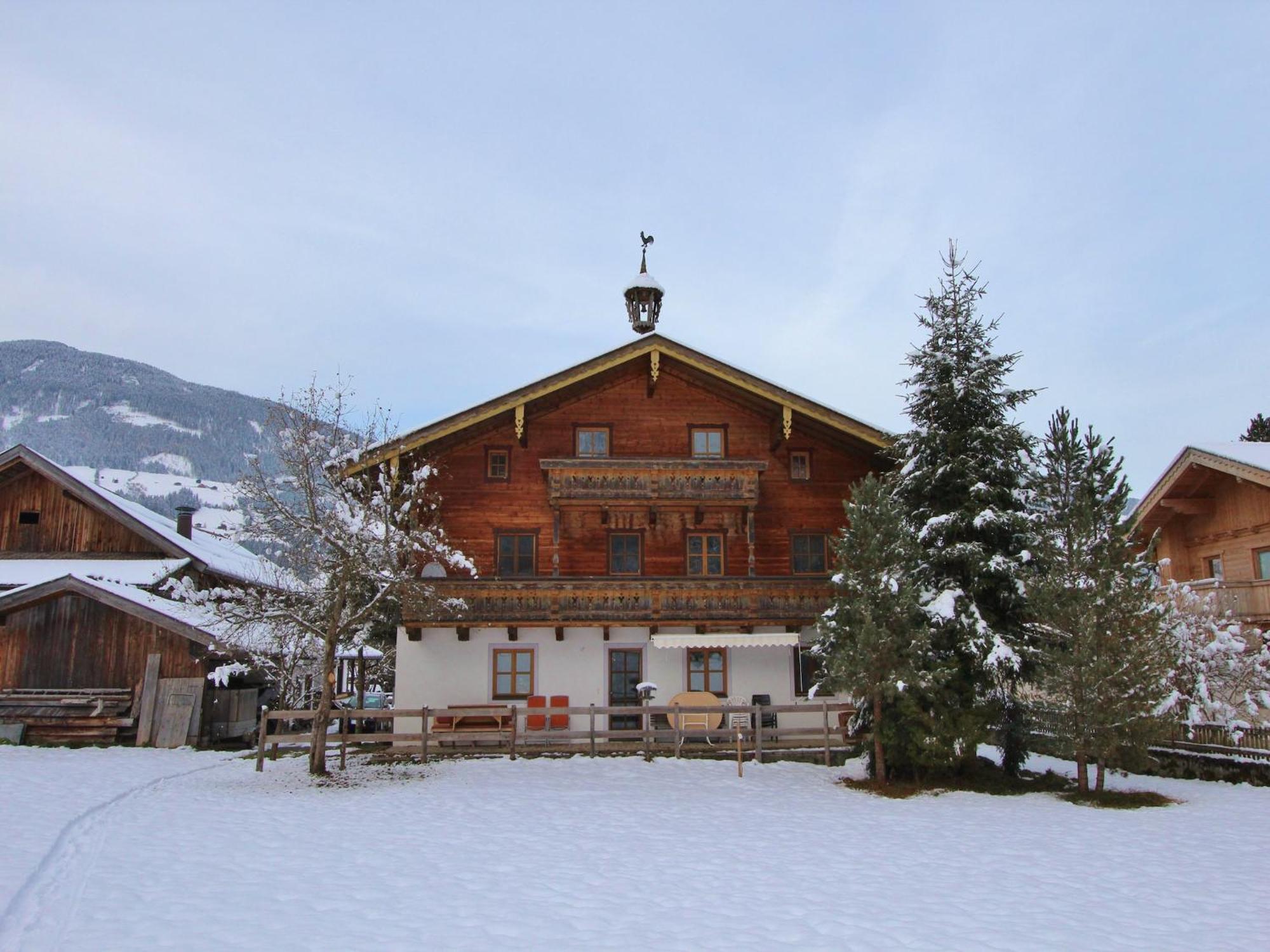 Serene Cottage In Neukirchen Am Gro Venediger Нойкирхен-ам-Гросфенедигер Экстерьер фото